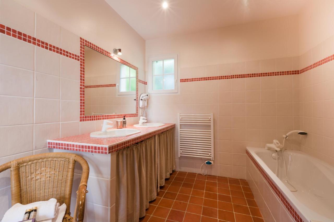 Domaine De La Combotte Bed and Breakfast Nantoux Εξωτερικό φωτογραφία
