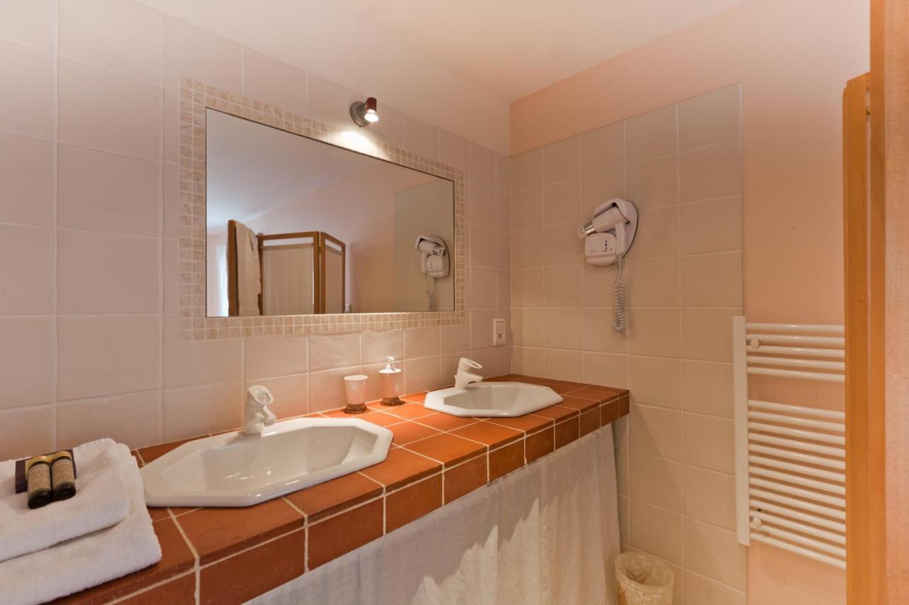 Domaine De La Combotte Bed and Breakfast Nantoux Εξωτερικό φωτογραφία