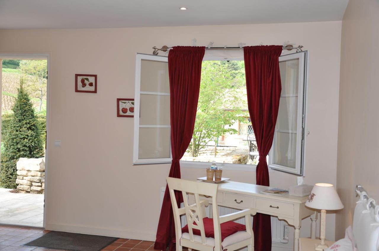 Domaine De La Combotte Bed and Breakfast Nantoux Εξωτερικό φωτογραφία