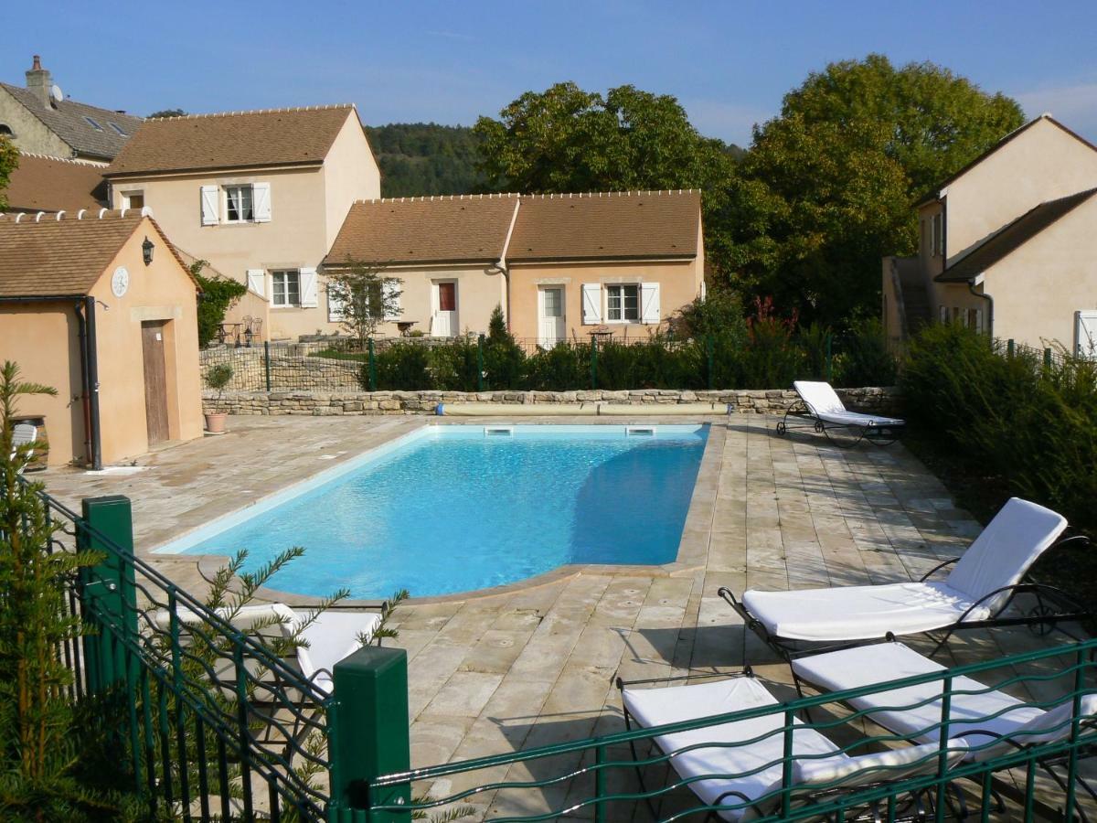 Domaine De La Combotte Bed and Breakfast Nantoux Εξωτερικό φωτογραφία